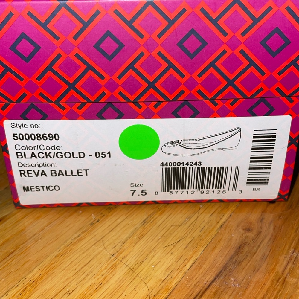 Tory Burch Color Black/Gold Reva Ballet size 7.5 Brand new never worn
